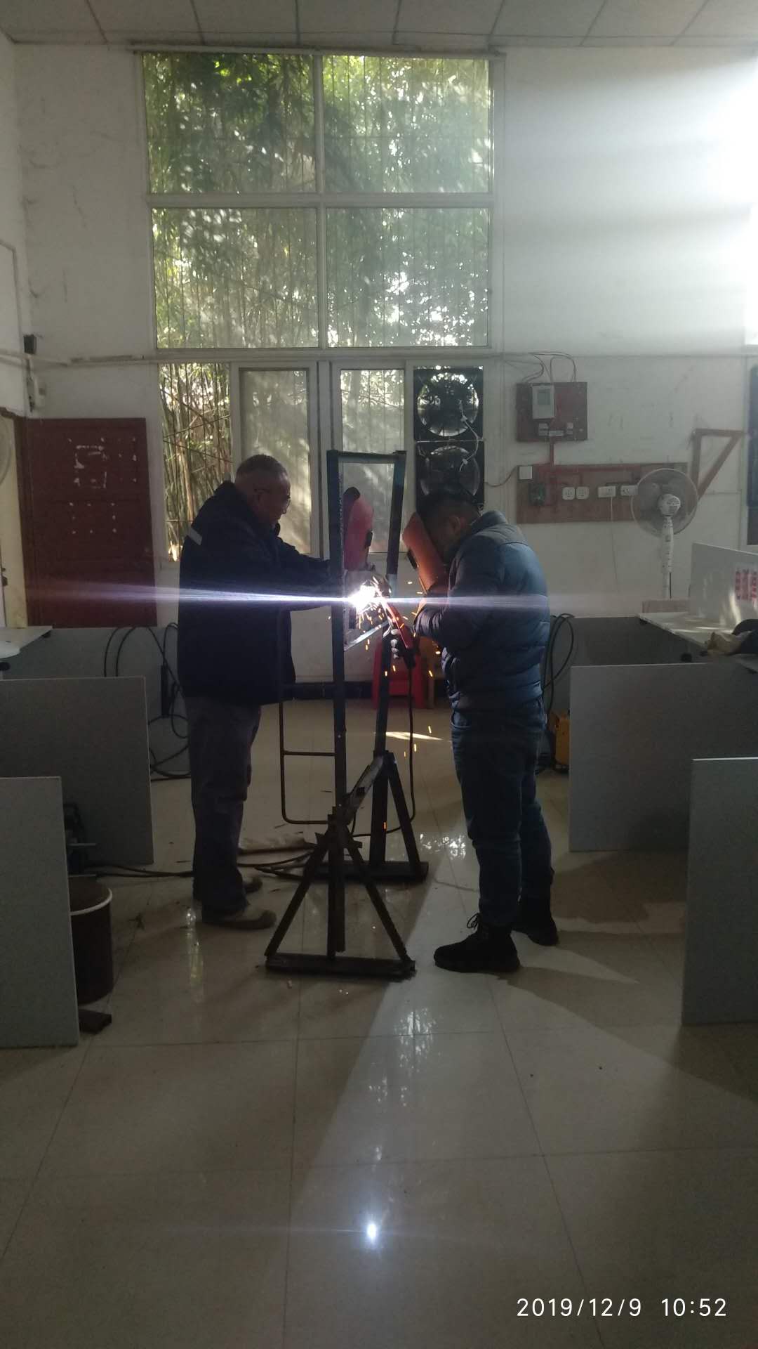 电弧焊培训基础班班机构-武汉特种技能教育中心教学现场2