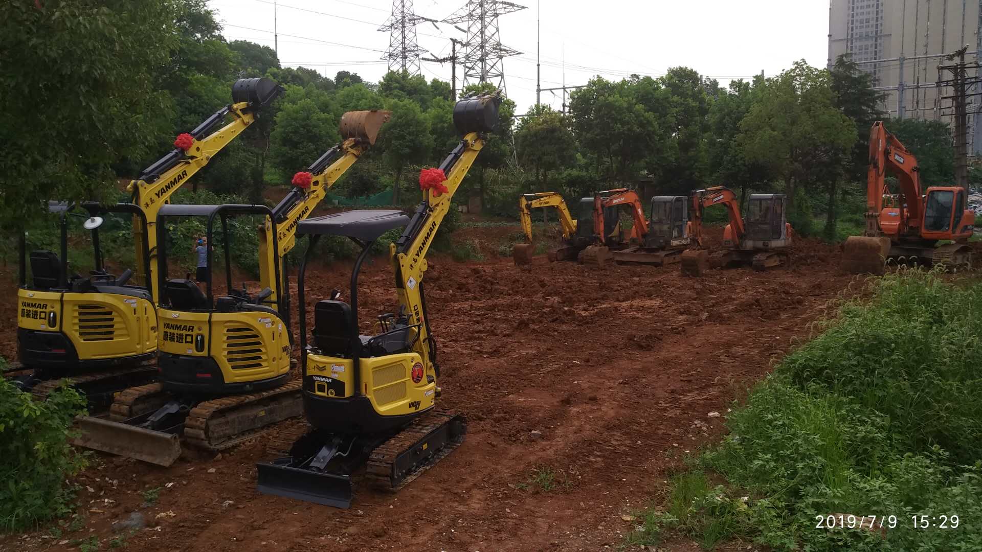 武汉大型挖掘机操作培训班教学图片3